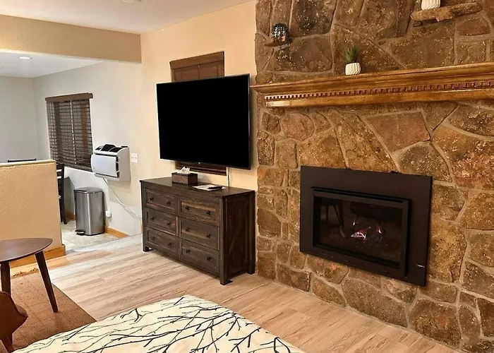 Stonebrook Resort - Adults Only